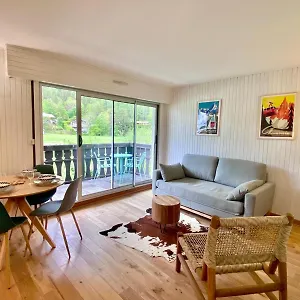 Pied Des Pistes/hyper Centre/balcon/parking Chamonix
